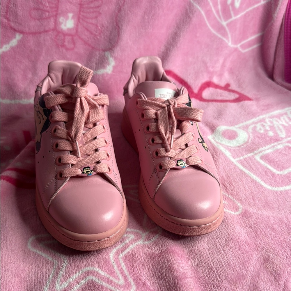 Marc Jacobs Pink Sneakers with Minimalist High-Top Design